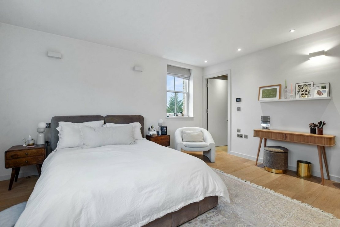 2 bedroom Flat for sale in 206 Archway Road-view9