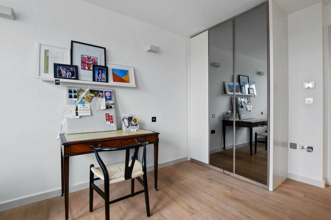 2 bedroom Flat for sale in 206 Archway Road-view13