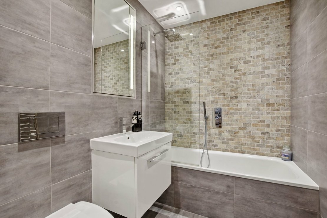 2 bedroom Flat for sale in 206 Archway Road-view14