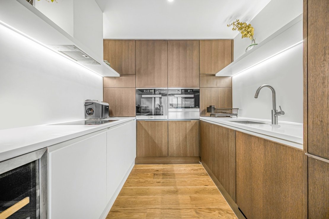 1 bedroom Flat for sale in 37 Rathbone Square-view3