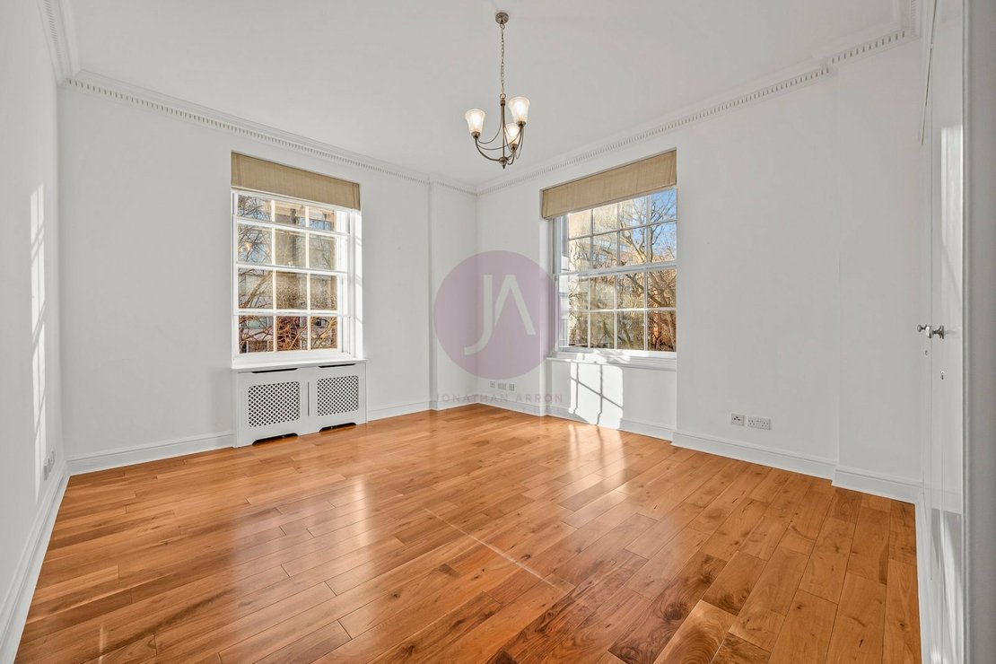 4 bedroom Flat for sale in Abbey Lodge-view10