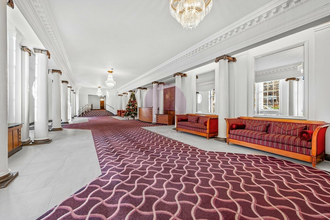 4 bedroom Flat for sale in Abbey Lodge-view20