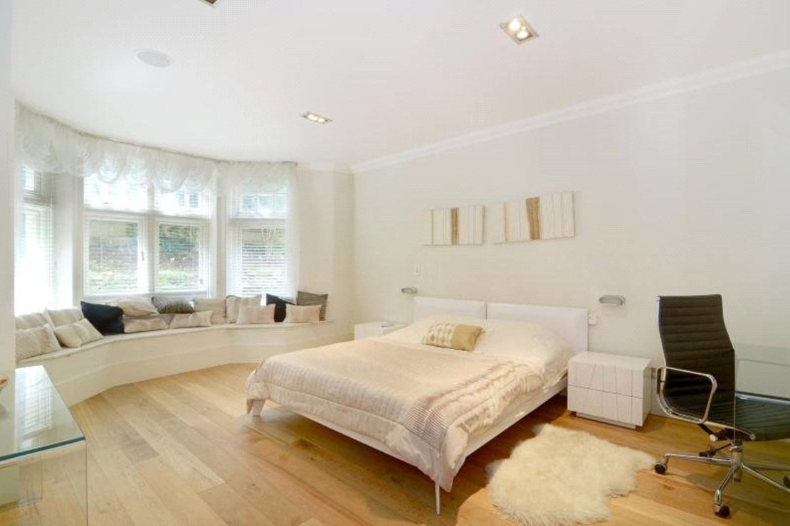 4 bedroom Flat for sale in Albermarle Mansions-view7