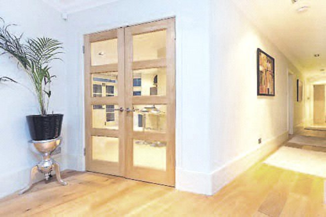 4 bedroom Flat for sale in Albermarle Mansions-view9