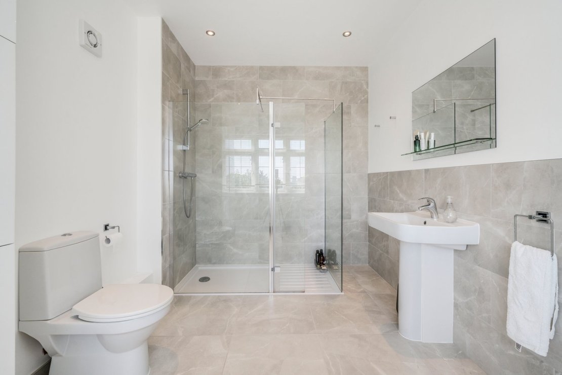 5 bedroom House for sale in Alexander Avenue-view15