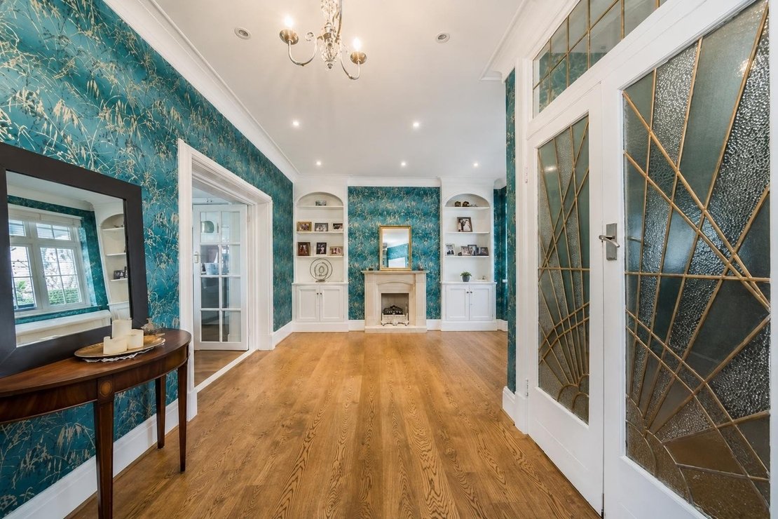 5 bedroom House for sale in Alexander Avenue-view2
