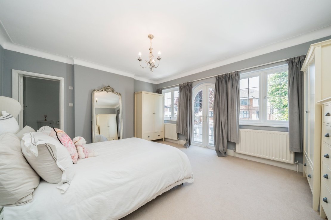 5 bedroom House for sale in Alexander Avenue-view9