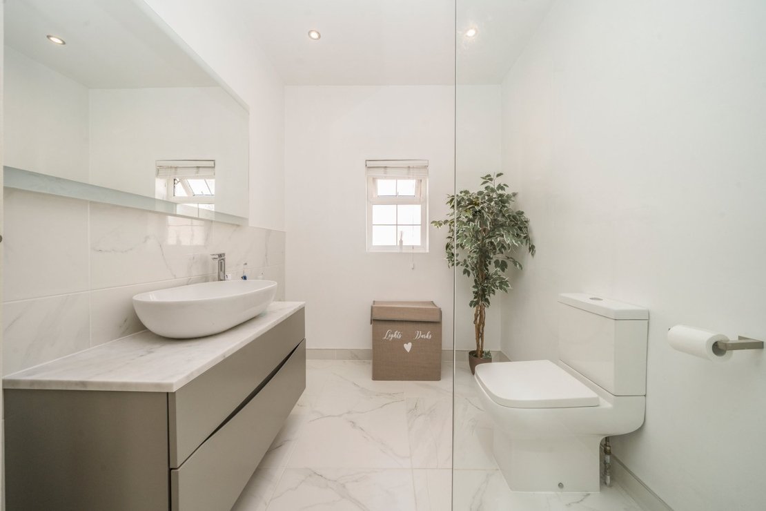 5 bedroom House for sale in Alexander Avenue-view23