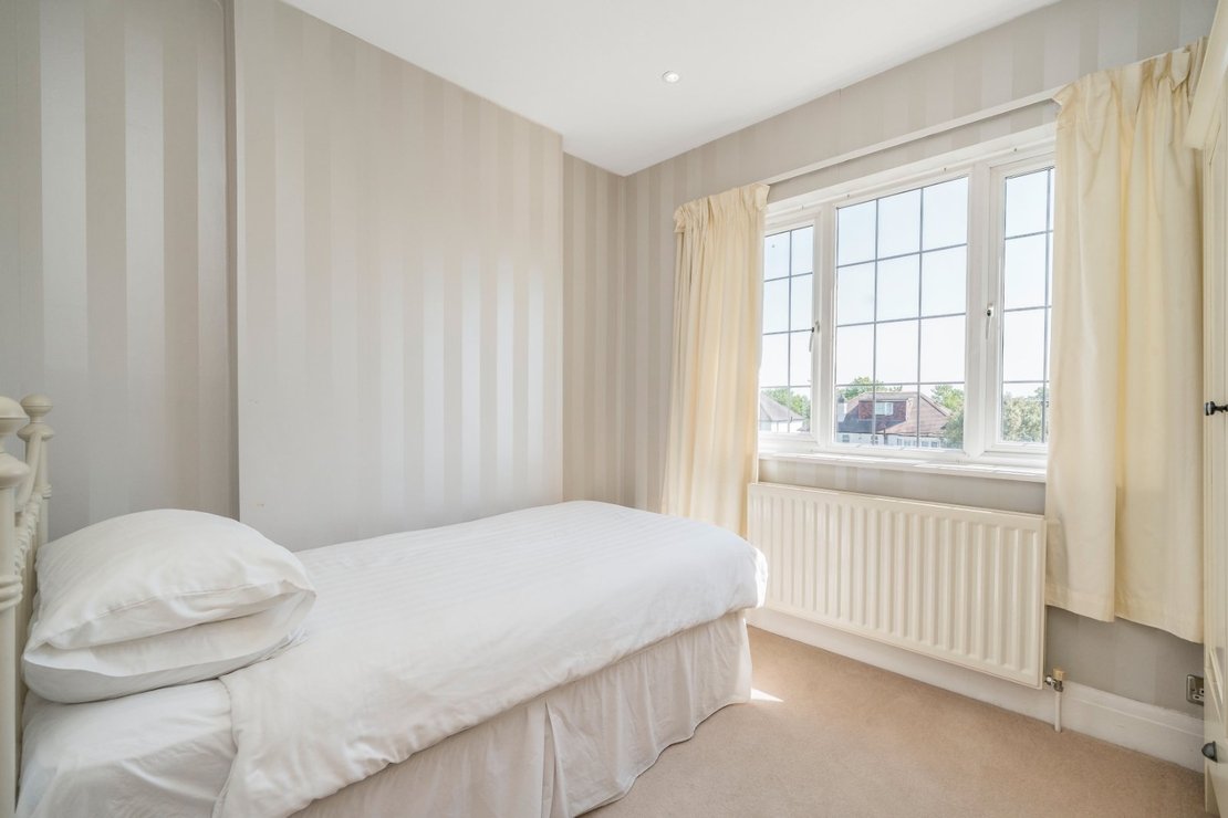 5 bedroom House for sale in Alexander Avenue-view13