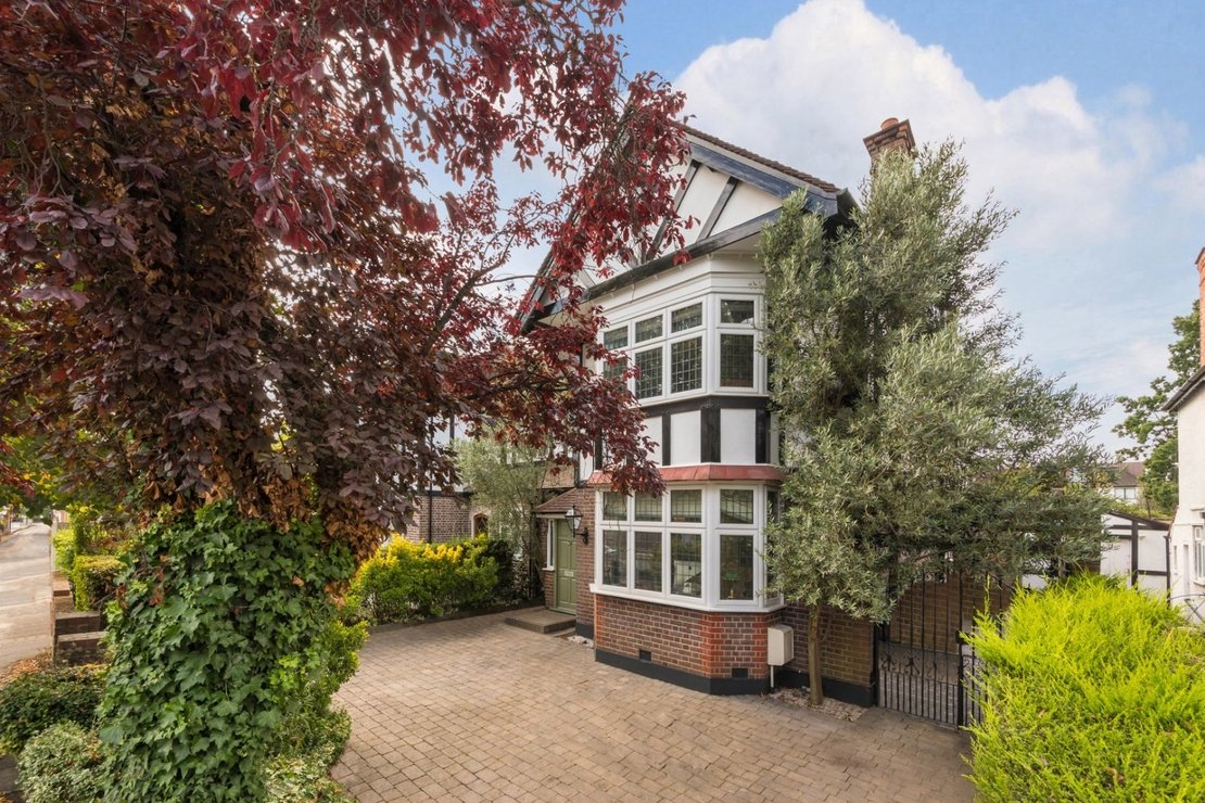 6 bedroom House for sale in Alverstone Road-view21