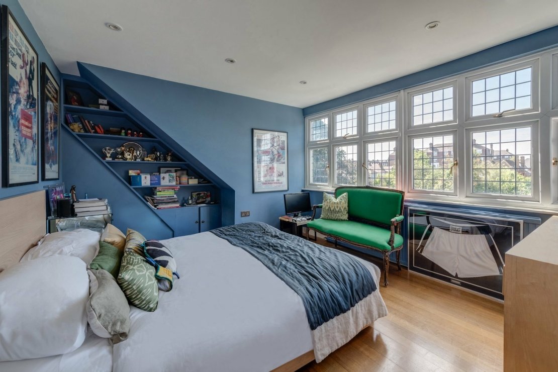 6 bedroom House for sale in Alverstone Road-view9