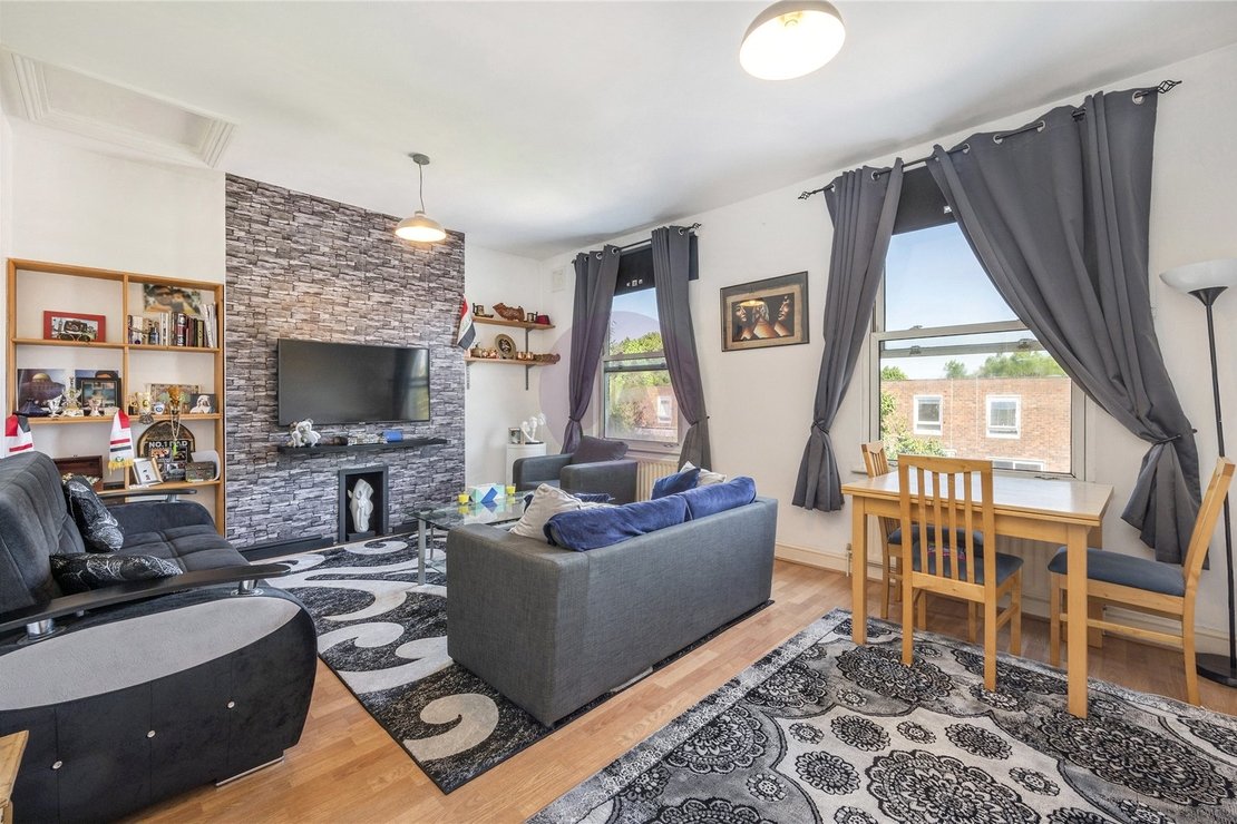 1 bedroom Flat for sale in Ashmore Road-view1