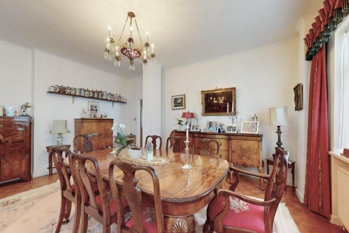 3 bedroom Flat for sale in Avenue Close-view10