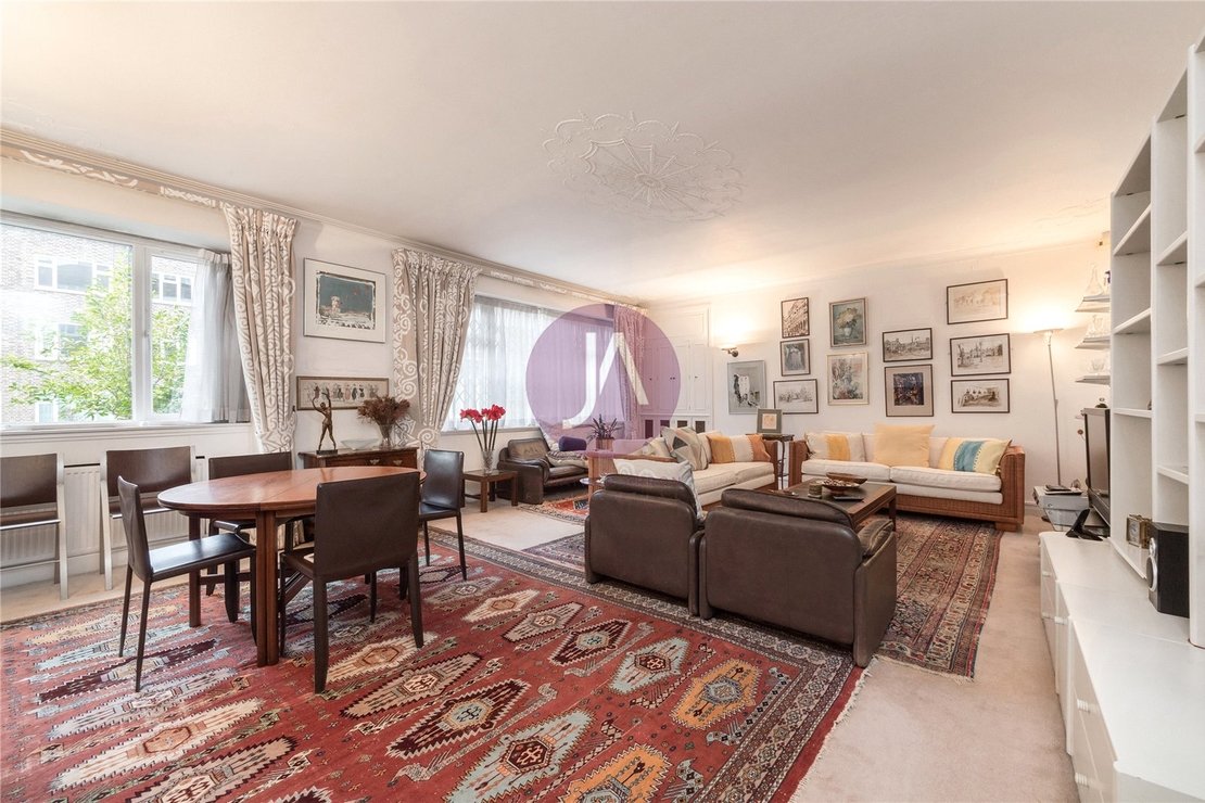3 bedroom Flat for sale in Avenue Close-view2