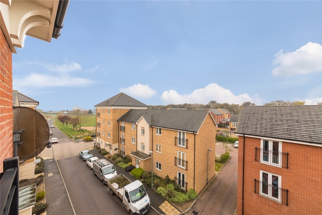 2 bedroom Flat for sale in Blake Court-view7
