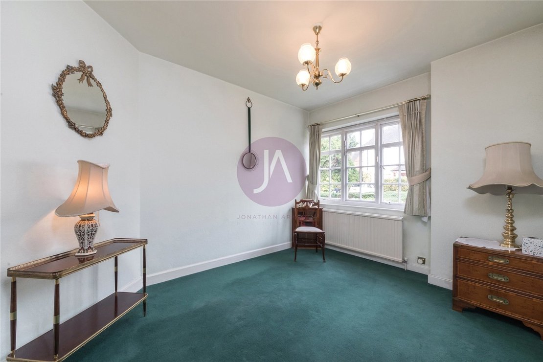 3 bedroom House for sale in Brookland Close-view10