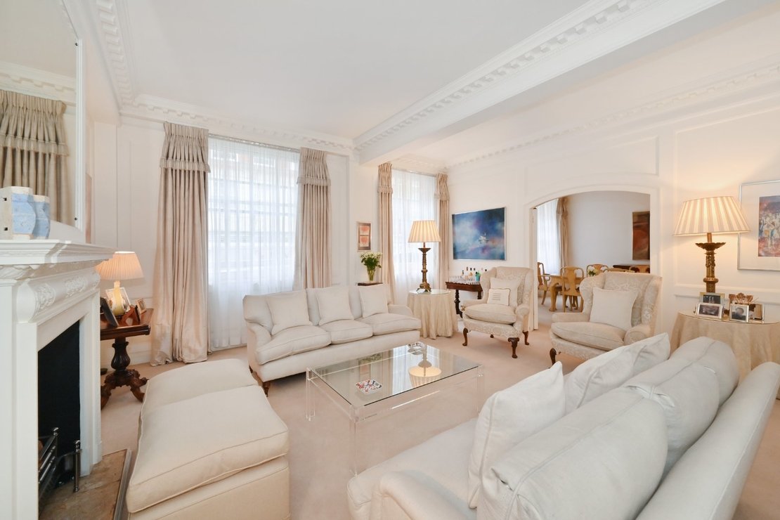 6 bedroom Flat for sale in Bryanston Court-view2