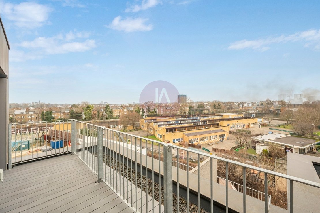 1 bedroom Flat for sale in Canterbury House-view7