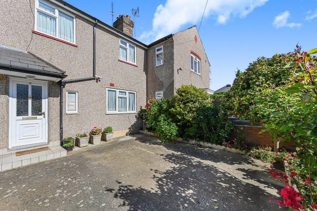 4 bedroom House for sale in Carlisle Avenue-view15