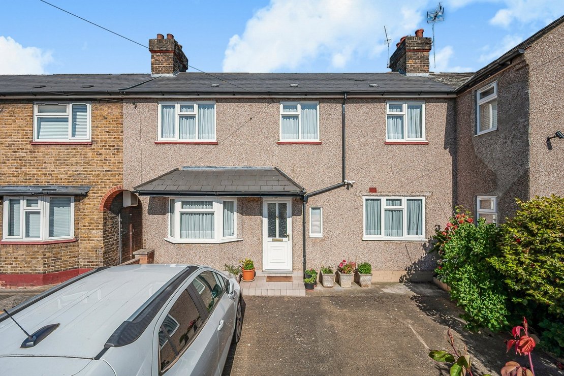 4 bedroom House for sale in Carlisle Avenue-view1
