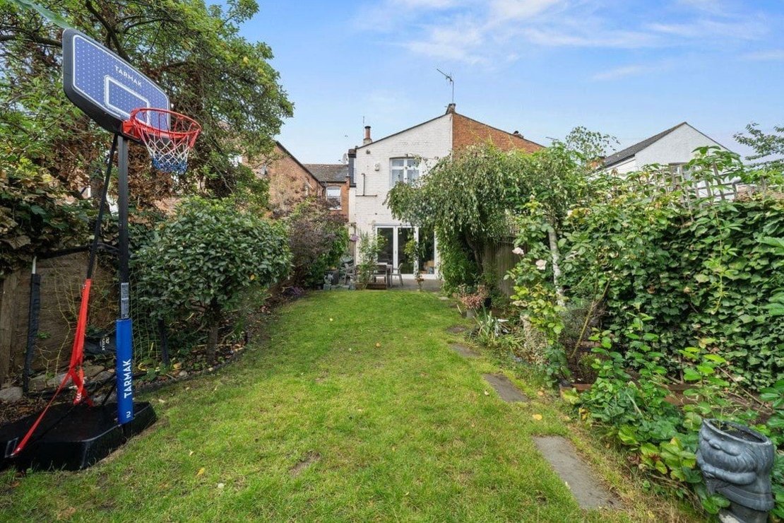 4 bedroom House for sale in Chandos Road-view17