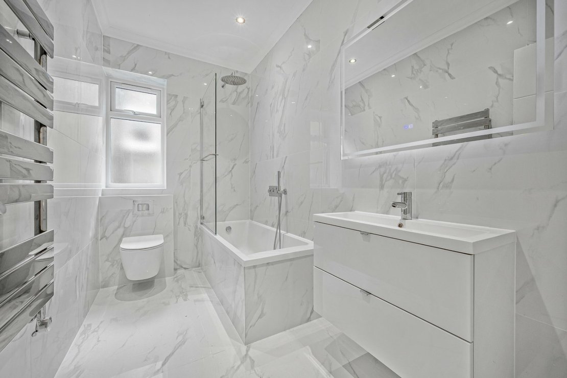 3 bedroom Maisonette for sale in Chatsworth Road-view5