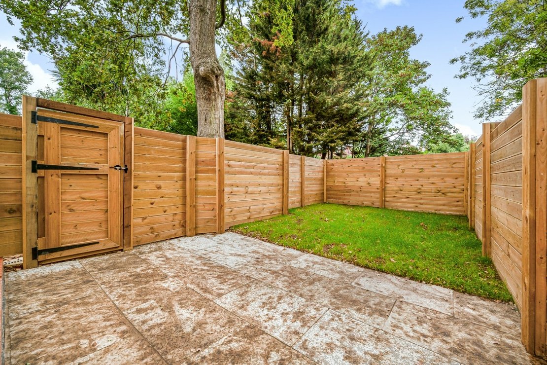 3 bedroom Maisonette for sale in Chatsworth Road-view13