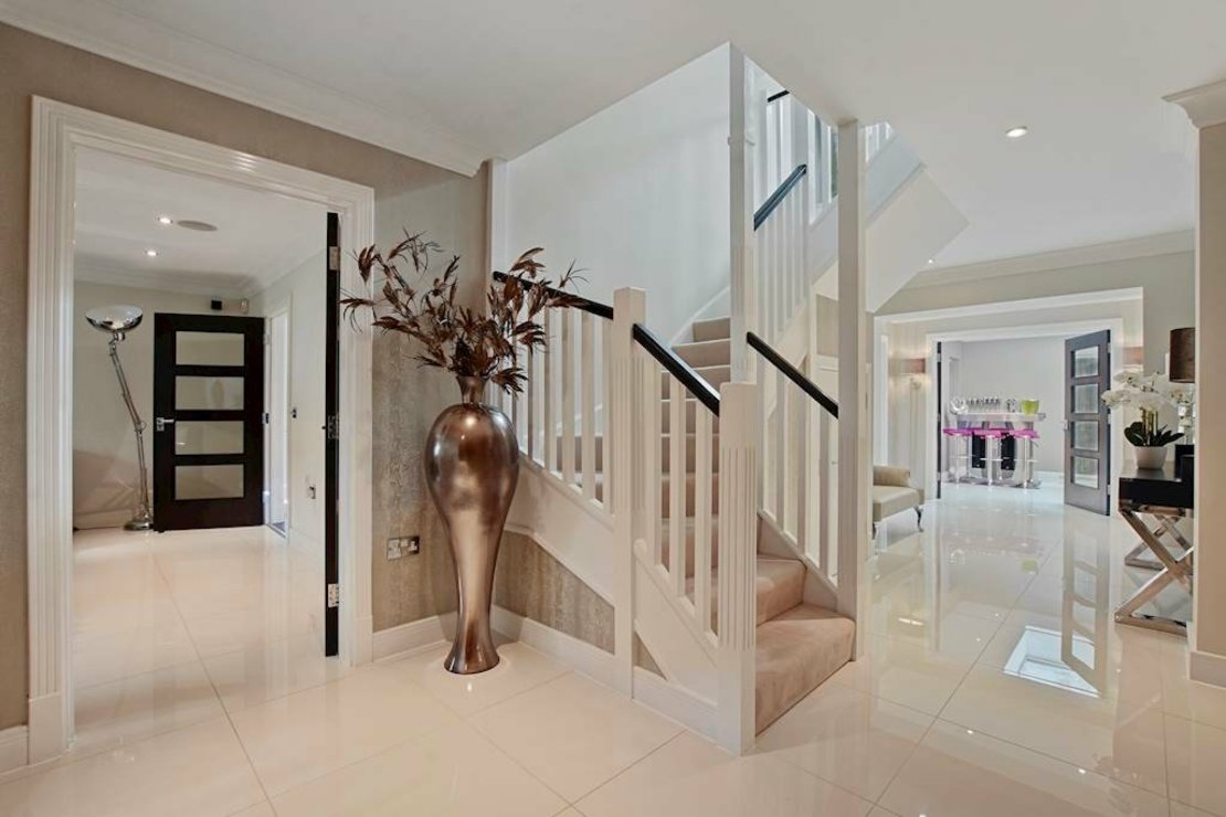 6 bedroom House for sale in Cherry Tree Way-view9