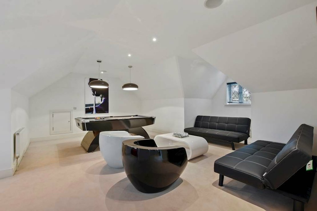 6 bedroom House for sale in Cherry Tree Way-view15