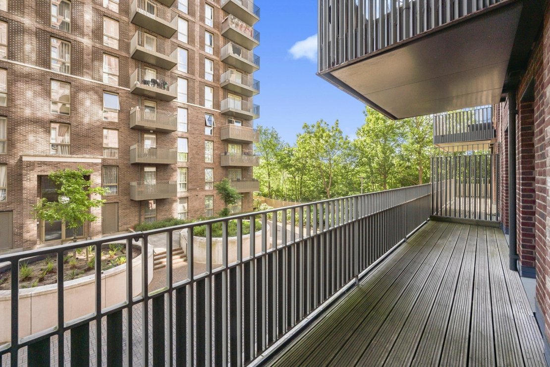 1 bedroom Flat for sale in Chesterton House-view7