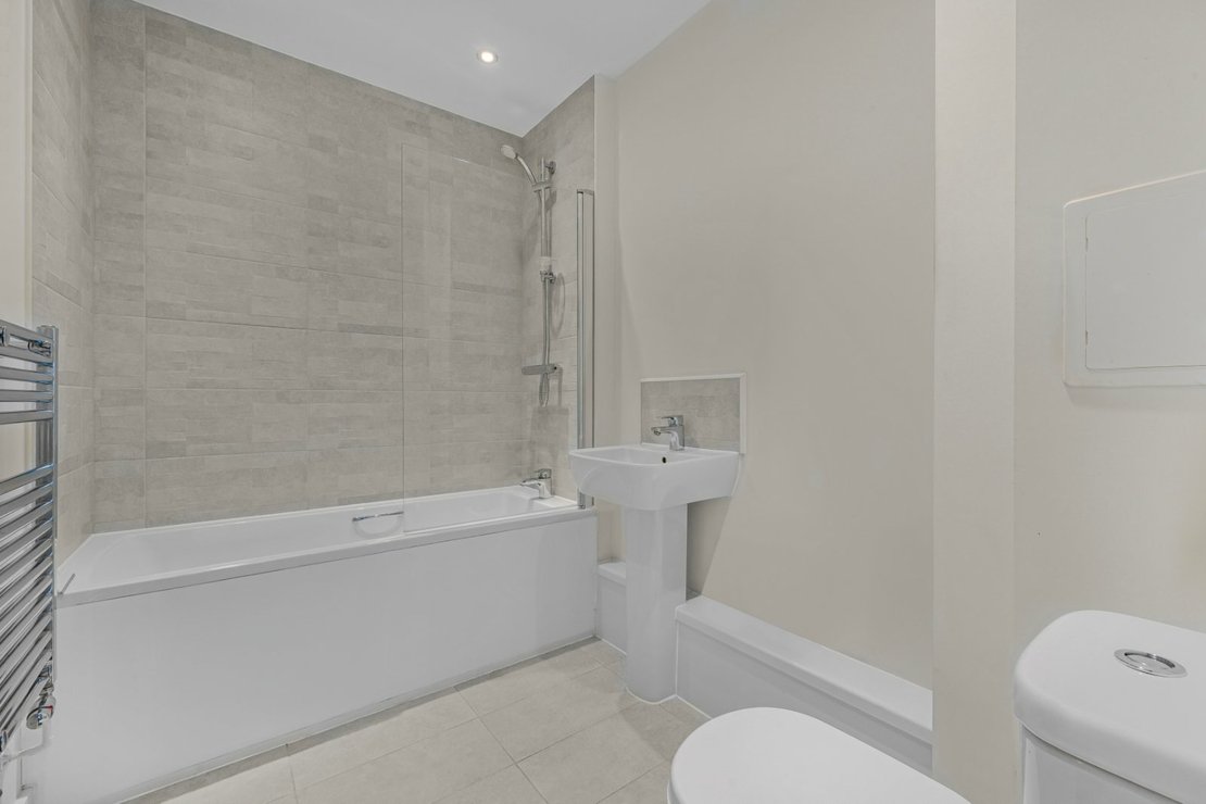 1 bedroom Flat for sale in Chesterton House-view5