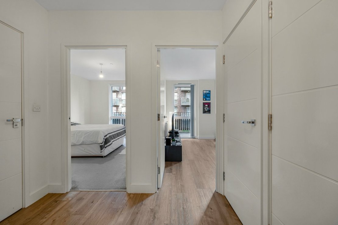1 bedroom Flat for sale in Chesterton House-view9