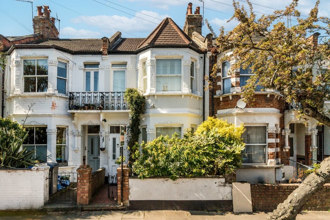 3 bedroom House for sale in Churchill Road-view2