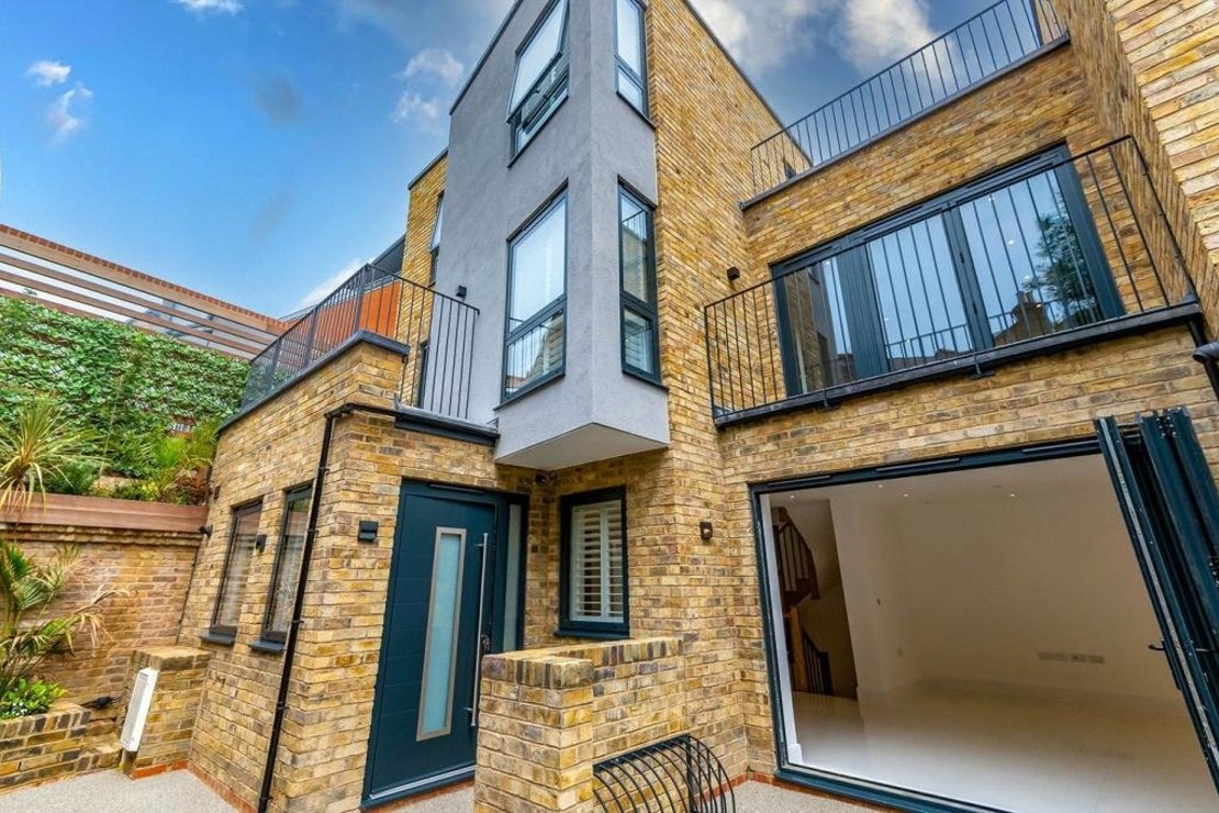4 bedroom House for sale in Coachworks Mews-view2