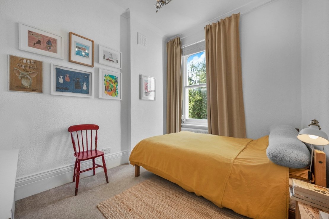 2 bedroom Flat for sale in Cromwell Place-view4