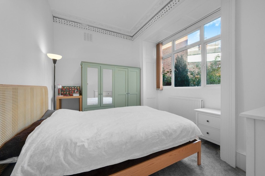 3 bedroom Flat for sale in Cromwell Place-view4
