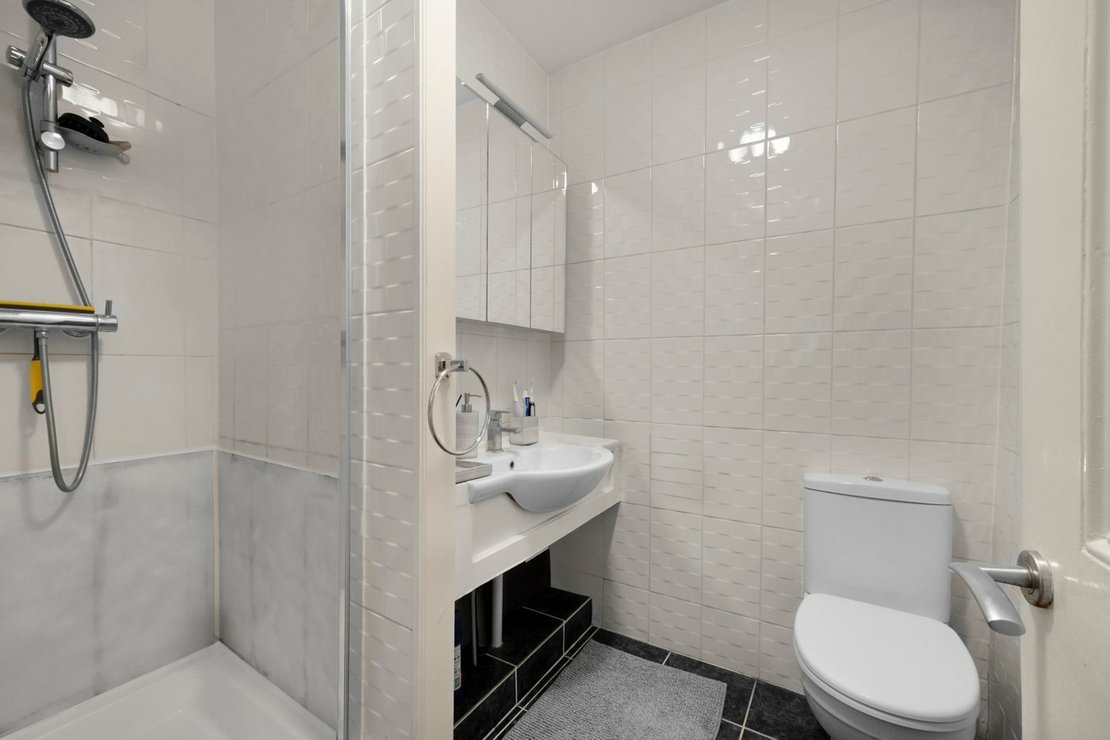 7 bedroom House for sale in Cromwell Place-view17