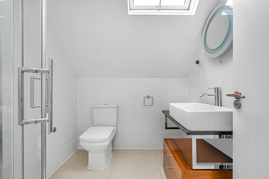 3 bedroom Flat for sale in Dartmouth Road-view7