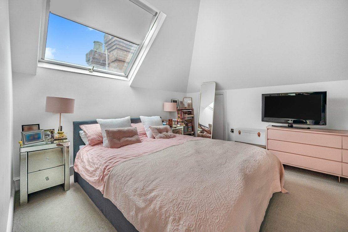 3 bedroom Flat for sale in Dartmouth Road-view6