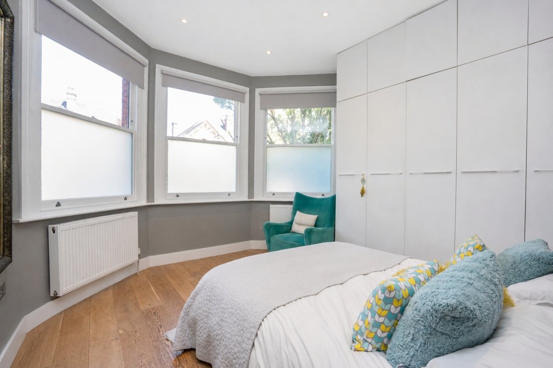 3 bedroom Flat for sale in Dartmouth Road-view8