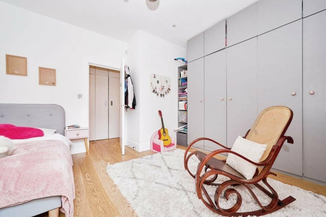 3 bedroom Flat for sale in Dartmouth Road-view13