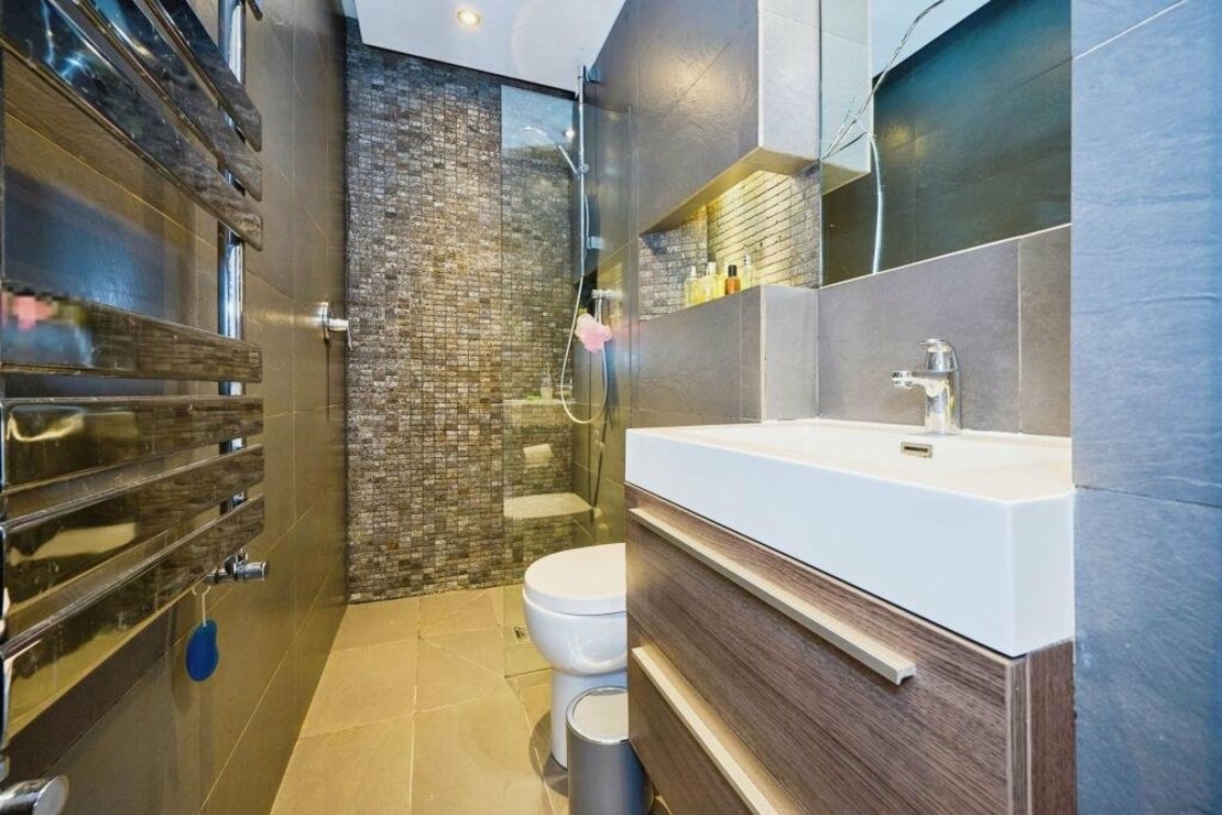 3 bedroom Flat for sale in Dartmouth Road-view11