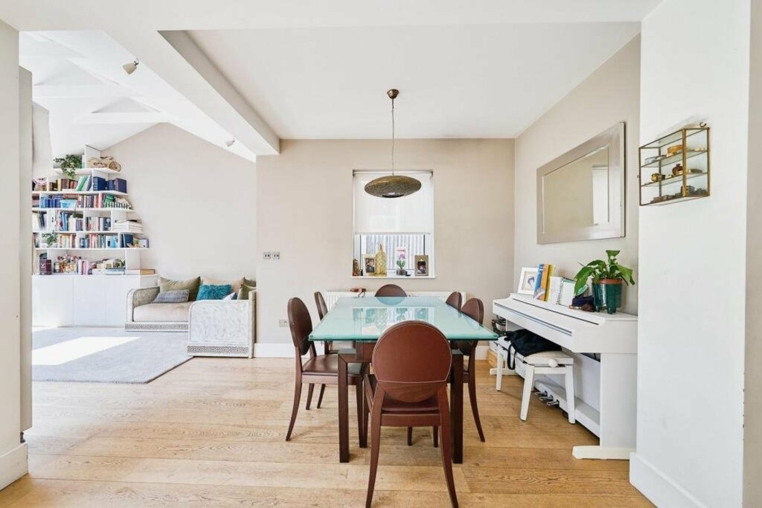 3 bedroom Flat for sale in Dartmouth Road-view8