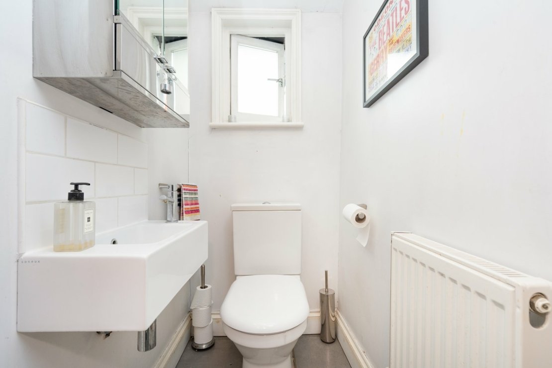 6 bedroom House for sale in Dyne Road-view19