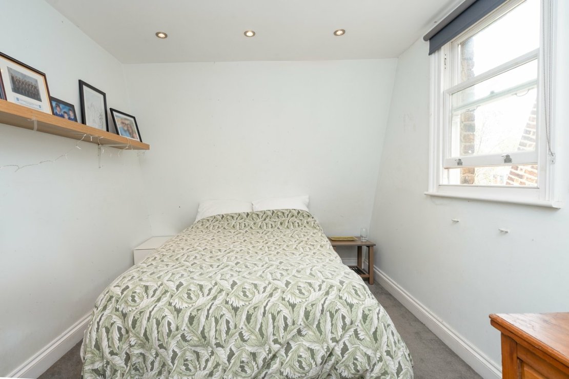 6 bedroom House for sale in Dyne Road-view18