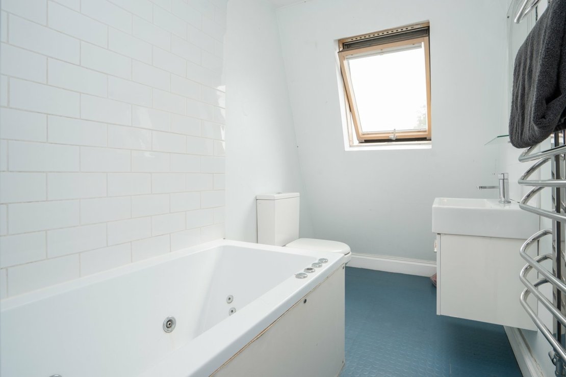 6 bedroom House for sale in Dyne Road-view20