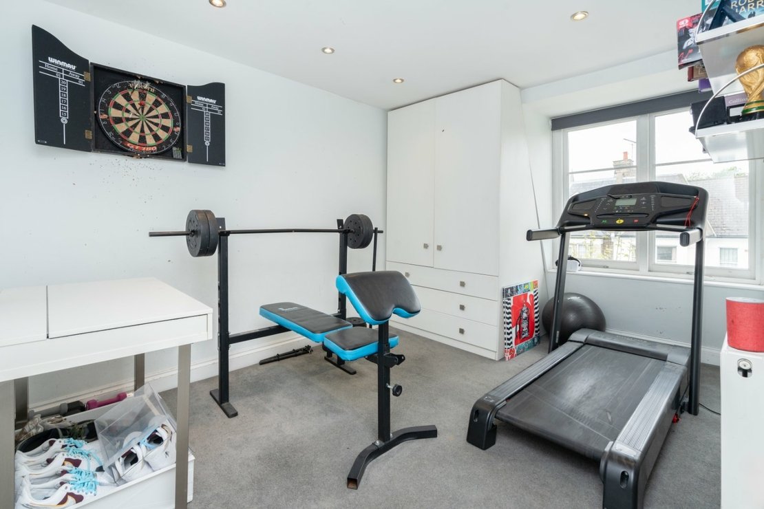 6 bedroom House for sale in Dyne Road-view17