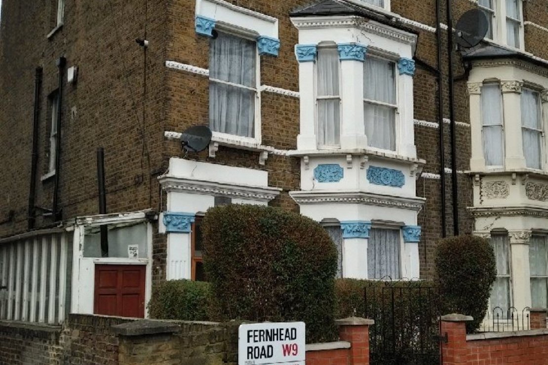 Properties for sale in Fernhead Road-view1