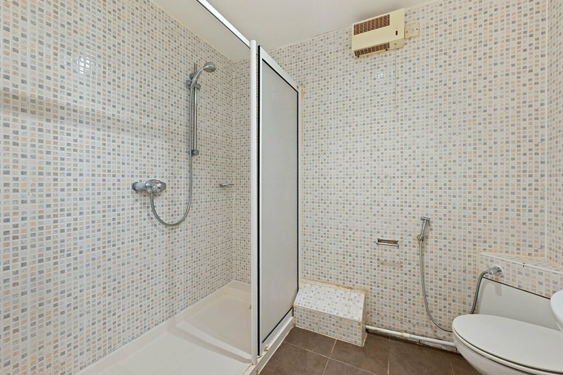 1 bedroom Flat for sale in Garfield Court-view11