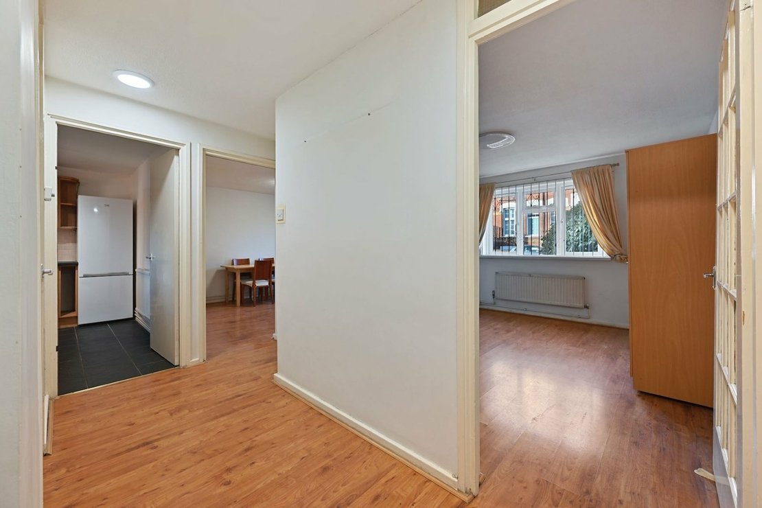 1 bedroom Flat for sale in Garfield Court-view9
